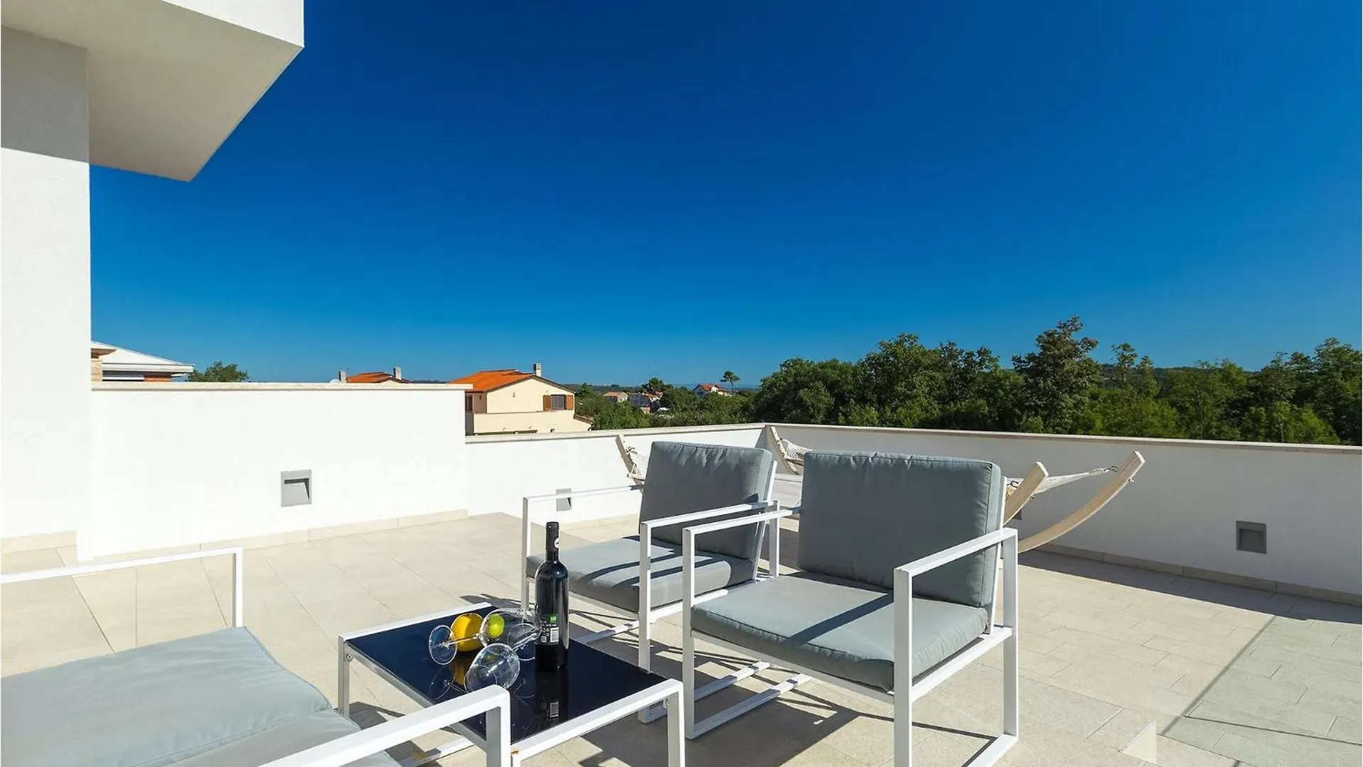 Villa Dolcea Ουμάγκ 0*,