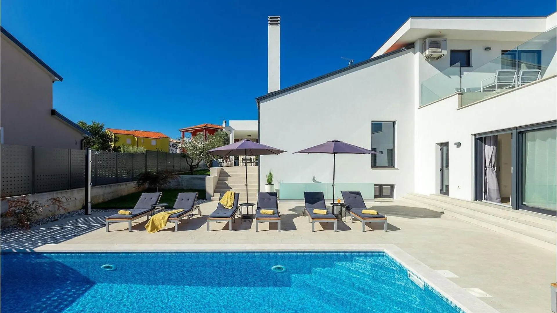 Villa Dolcea Ουμάγκ